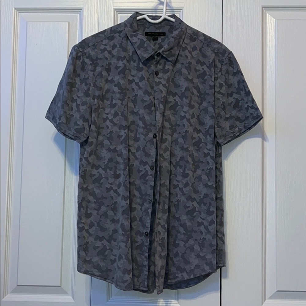 John Varvatos casual button up short sleeve shirt